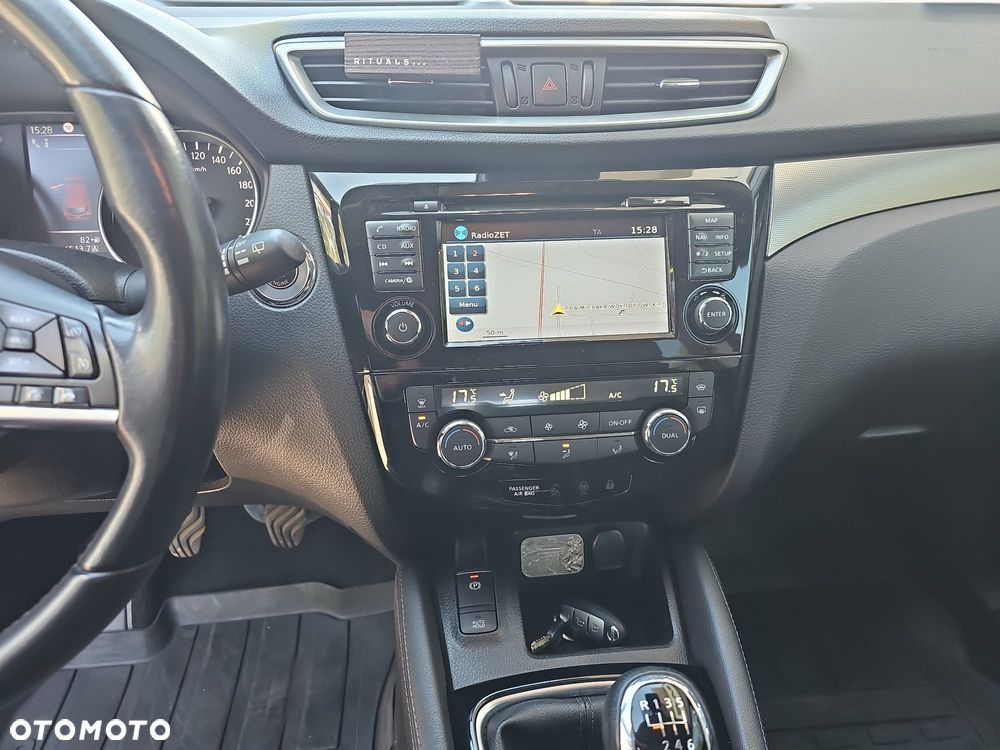 Nissan Qashqai 1.6 DIG-T Tekna - 19