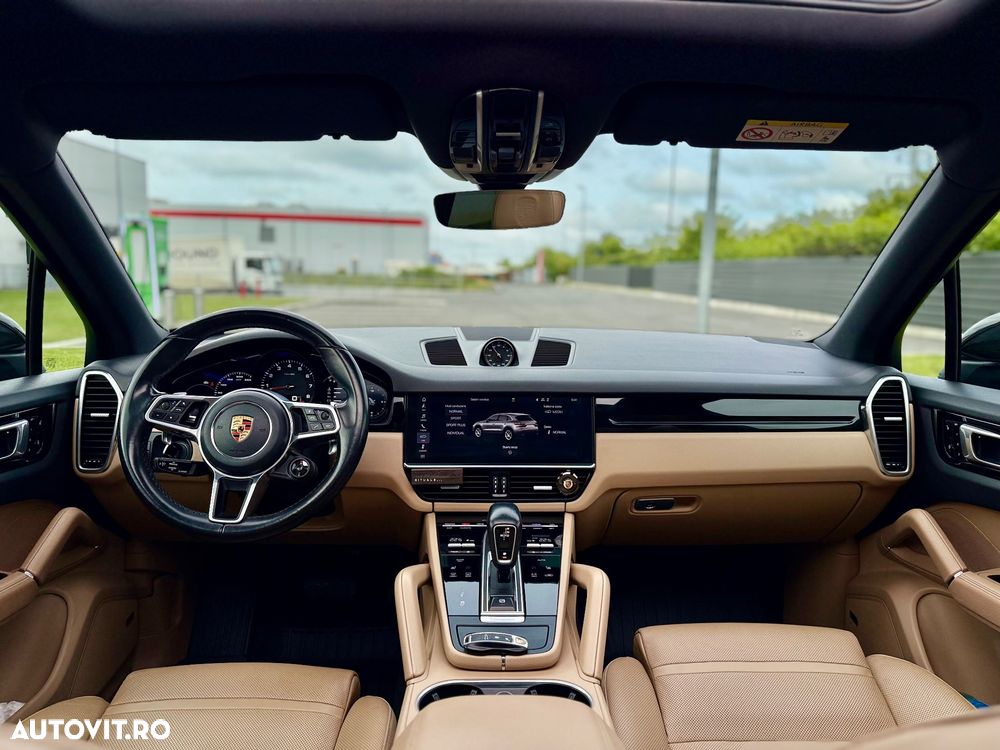 Porsche Cayenne - 11