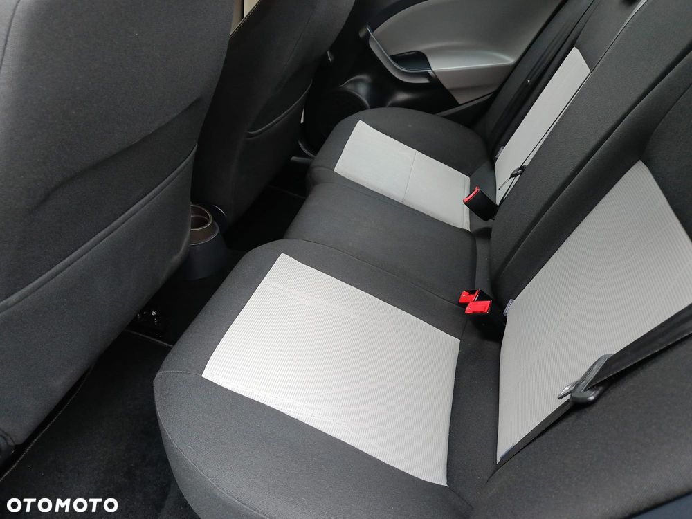 Seat Ibiza 1.4 16V Passion - 19