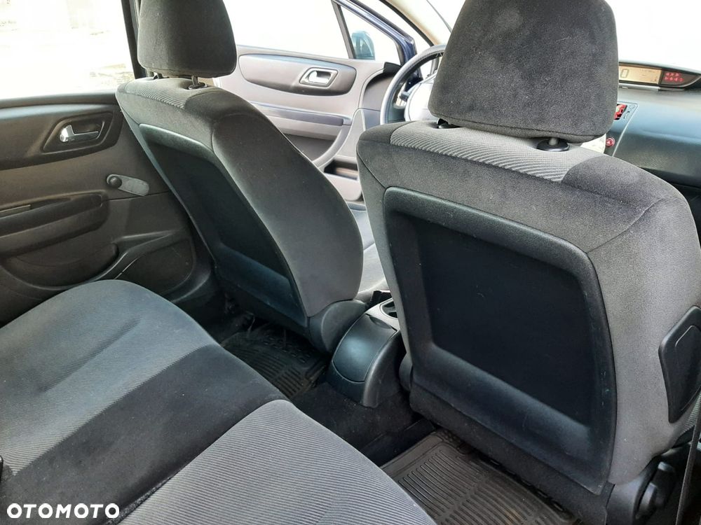 Citroën C4 1.6 HDi FAP Style - 9