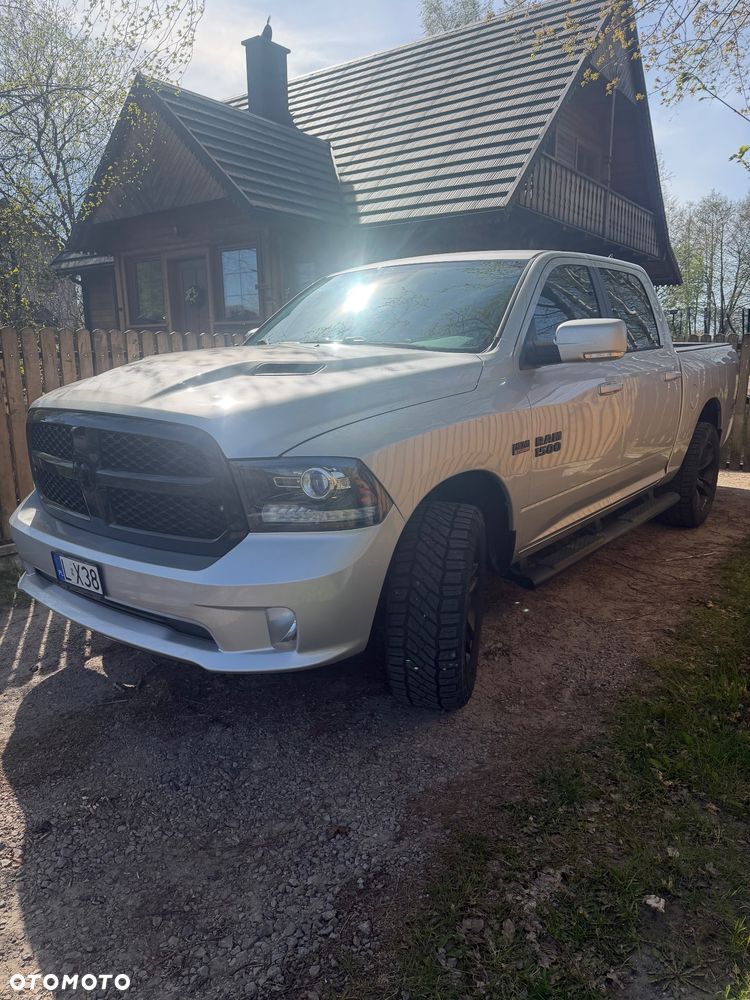 RAM 1500 Crew Cab Sport - 4