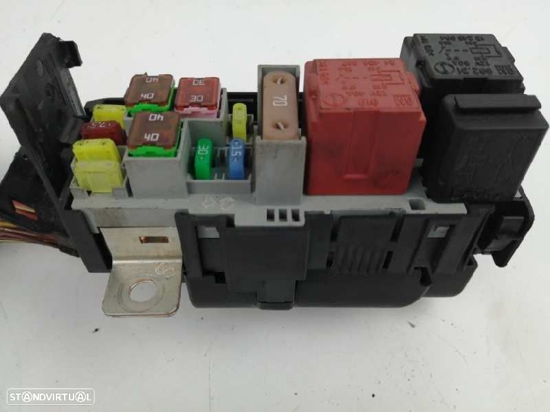 CAIXA RELÉS / FUSÍVEIS OPEL CORSA D 2008 - 1