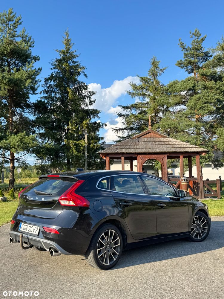 Volvo V40 D4 Drive-E R-Design Kinetic - 3