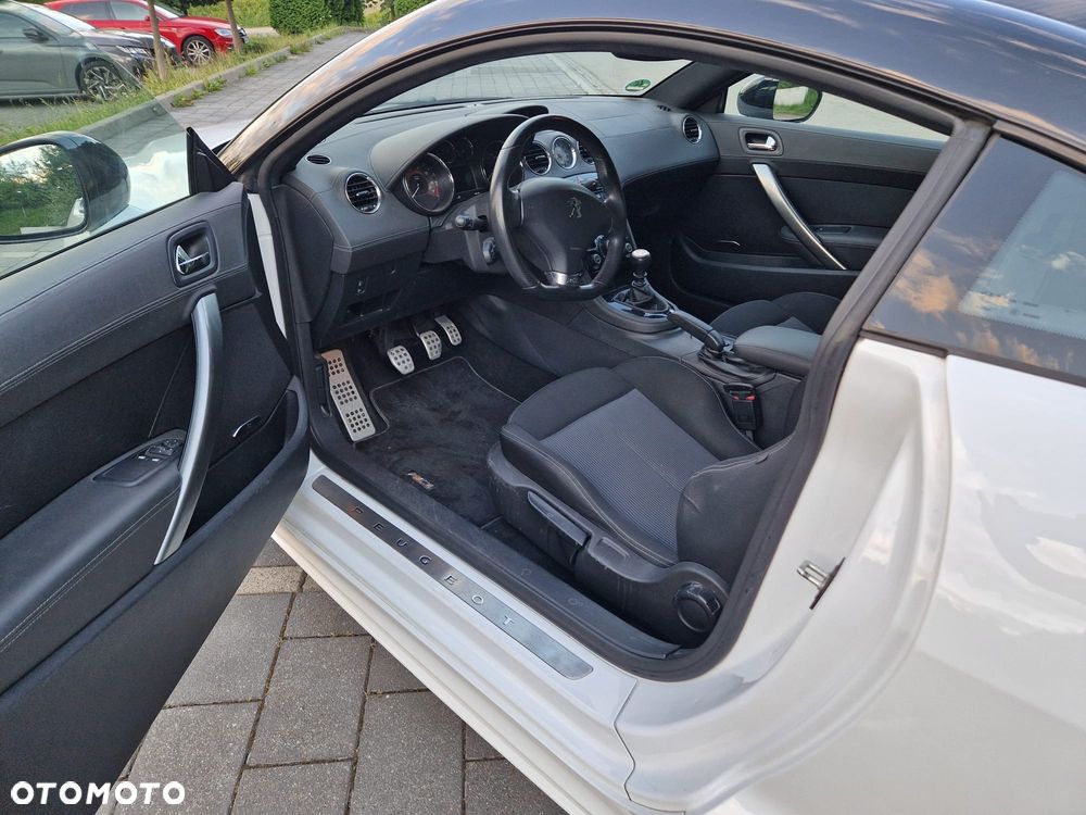 Peugeot RCZ 1.6 200 THP - 15
