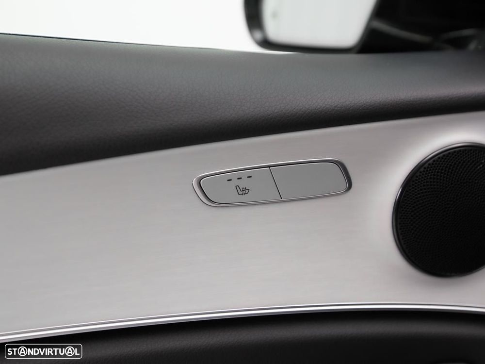 Mercedes-Benz E 300 de 4Matic 9G-TRONIC - 18