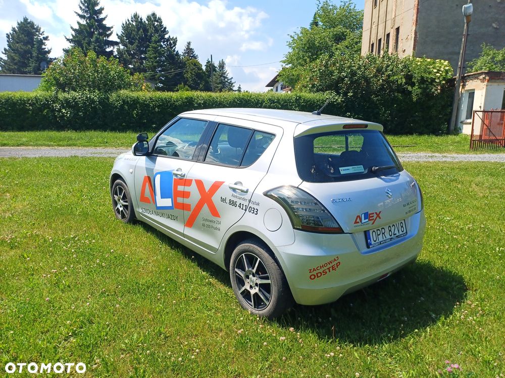 Suzuki Swift - 4