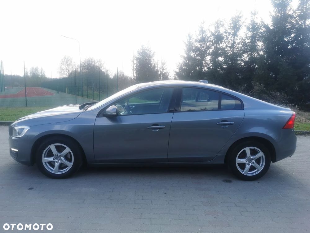 Volvo S60 D3 Geartronic Momentum - 3
