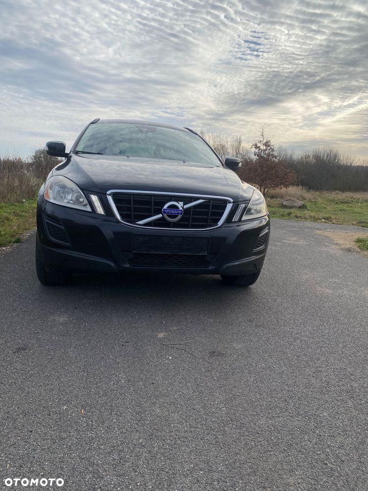 Volvo XC 60 DRIVe R Design - 3
