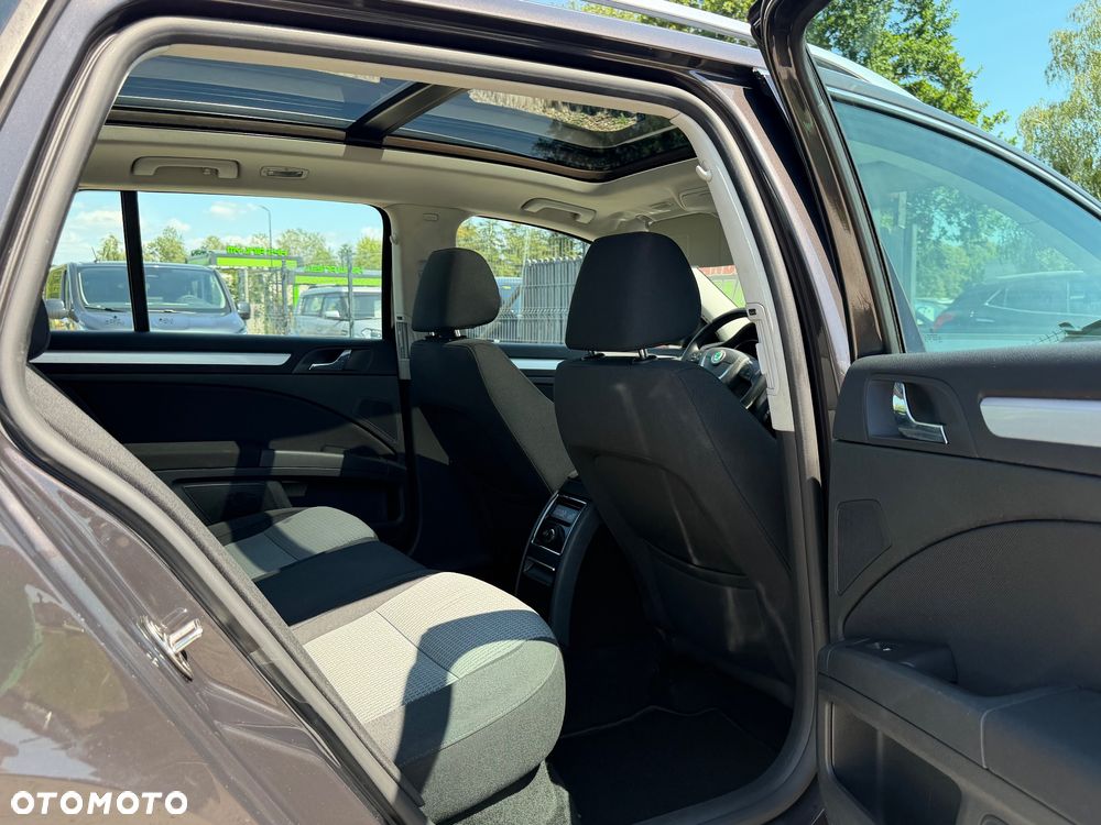 Skoda Superb 1.8 TSI Ambition DSG - 14