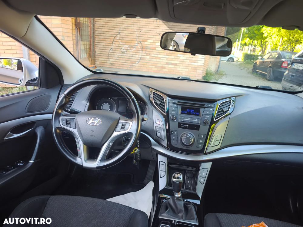 Hyundai i40 Kombi blue 1.7 CRDi Premium - 9
