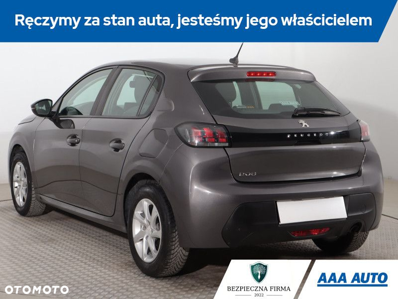 Peugeot 208 - 5