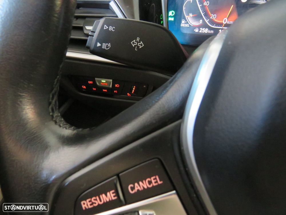 BMW 318 d Line Sport Auto - 23