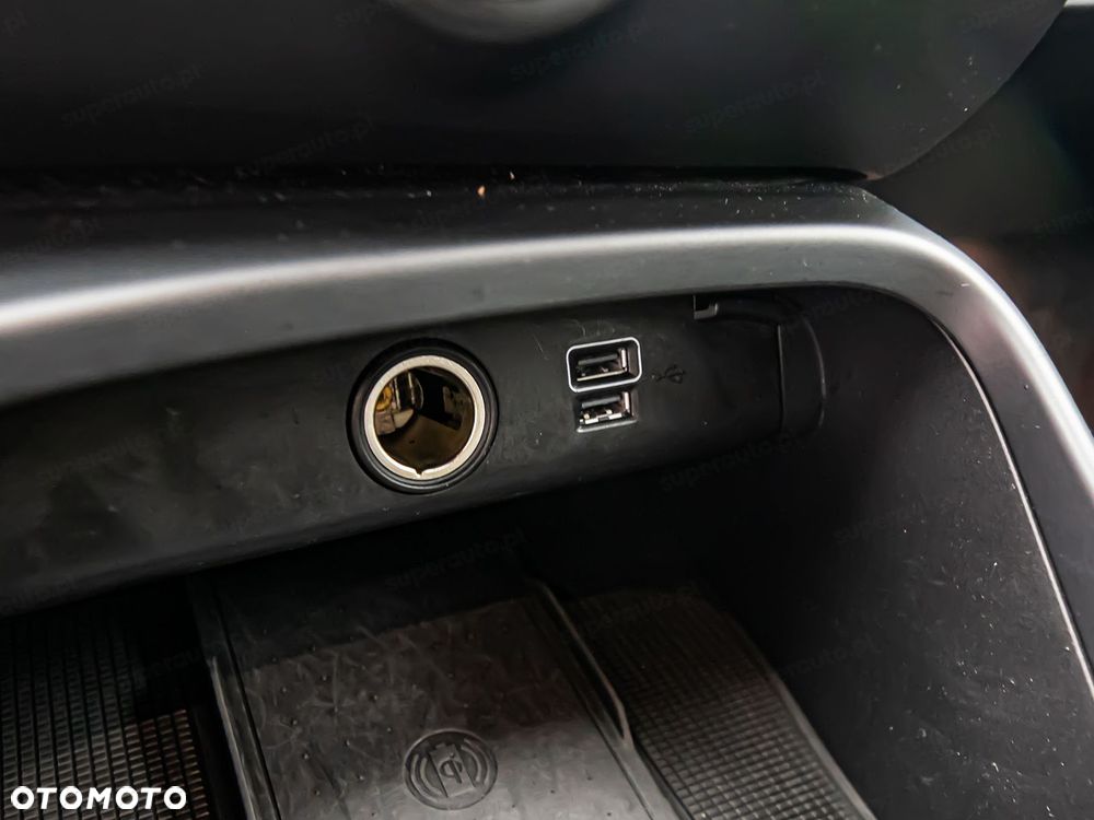 Volvo XC 40 T3 Momentum Pro - 19