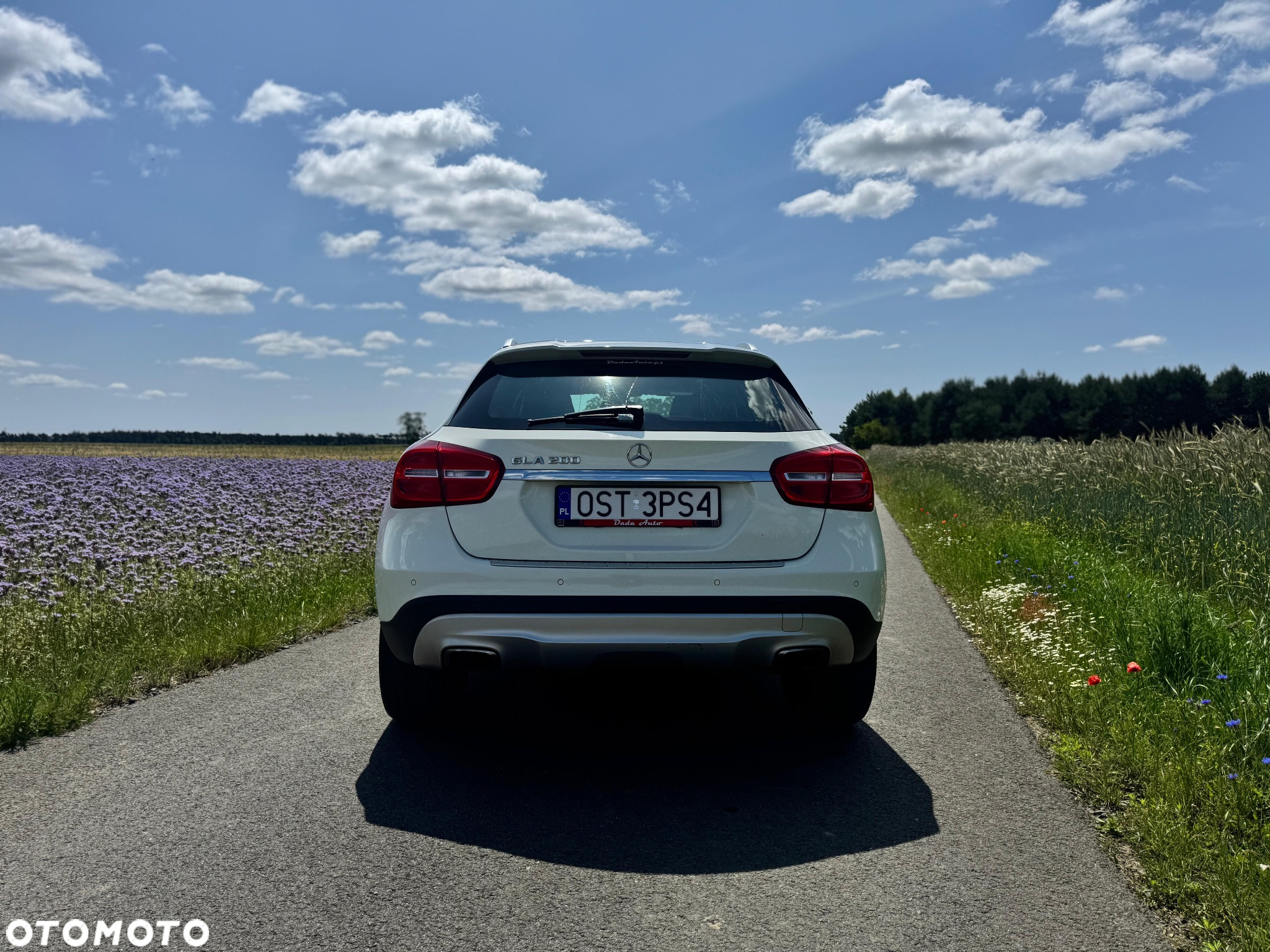 Mercedes-Benz GLA - 8