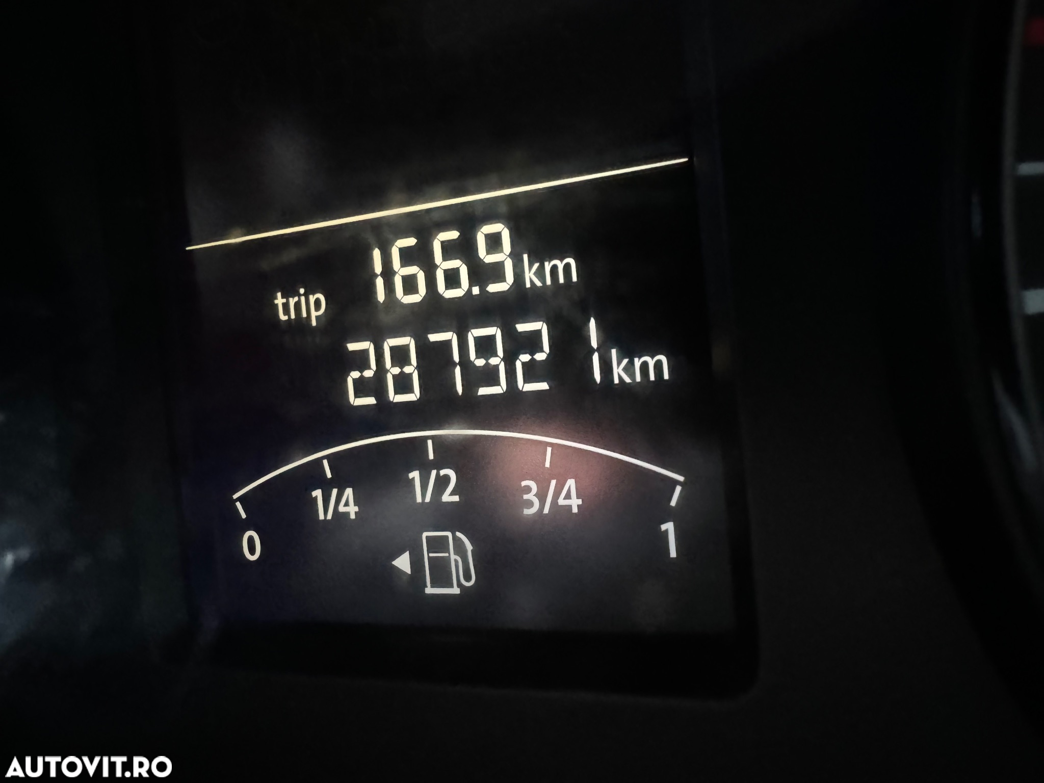 Volkswagen Transporter Kombi T6 2.0 TDI 75 kW KR - 26