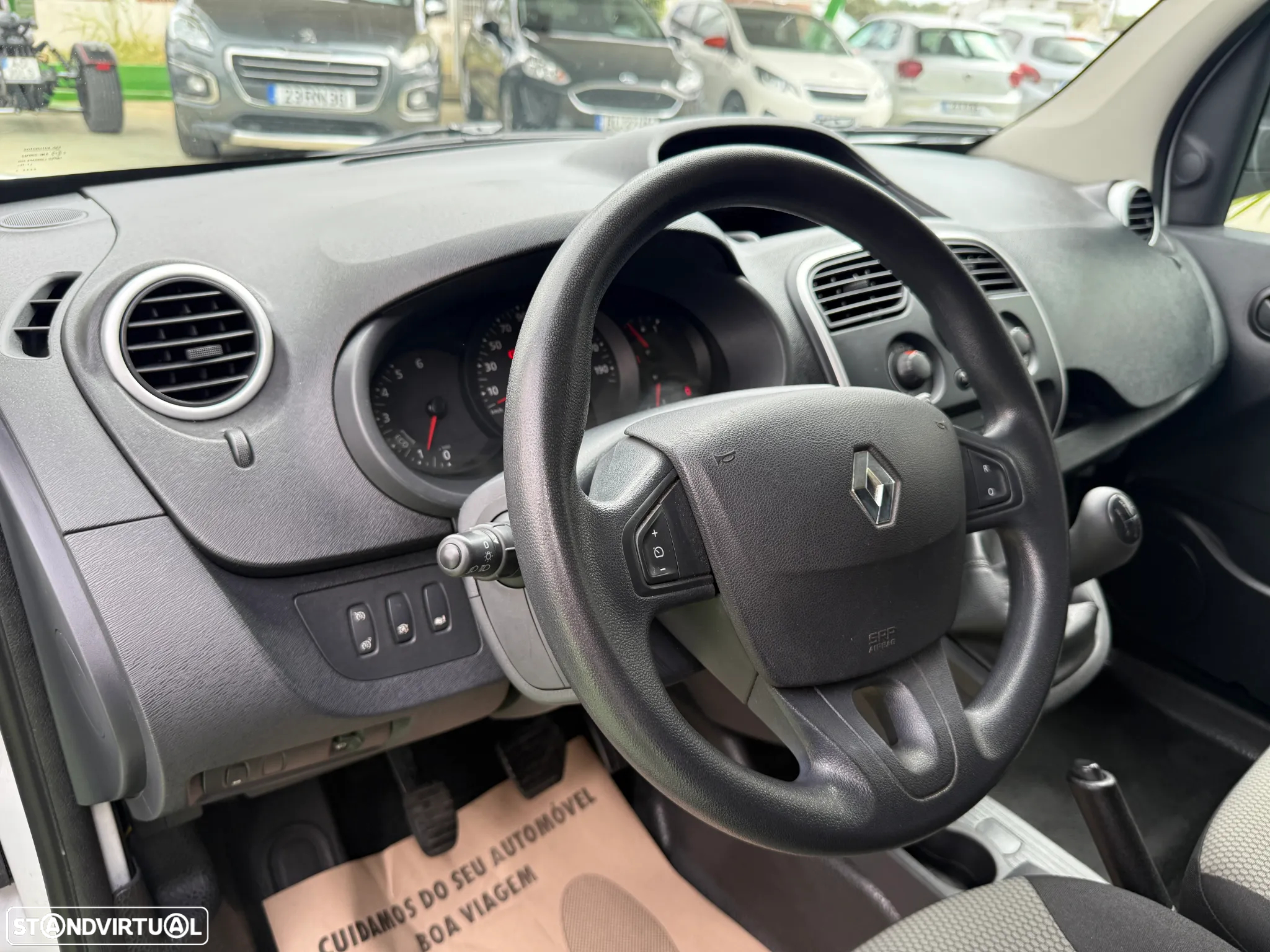 Renault KANGOO 3L - 25