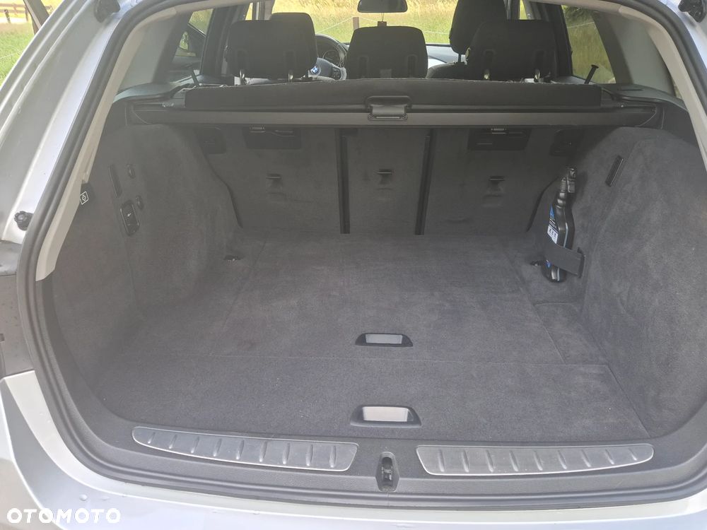 BMW Seria 3 320d - 12