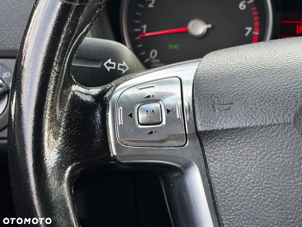 Ford Mondeo 1.6 Gold X - 23