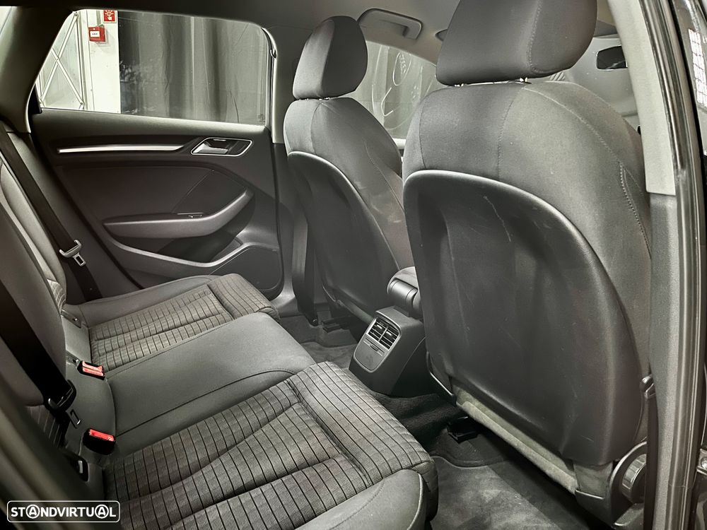 Audi A3 Sportback 1.6 TDI S-line - 15