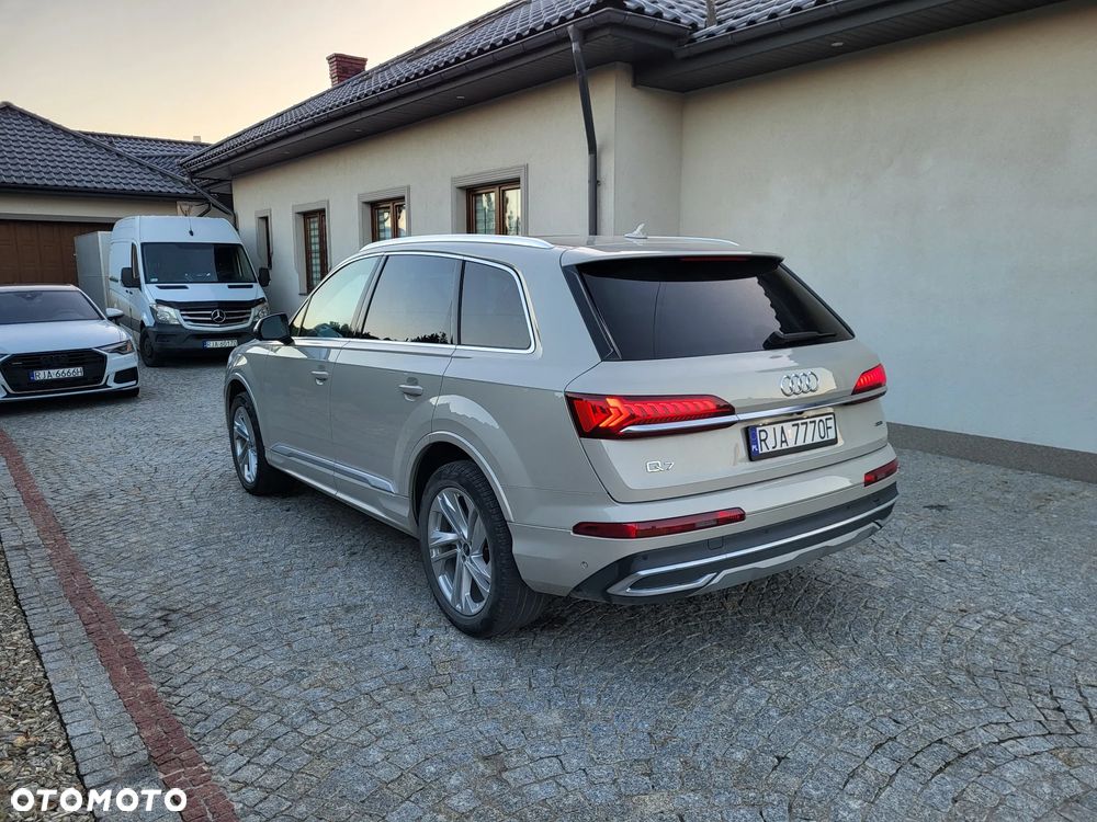 Audi Q7 - 4