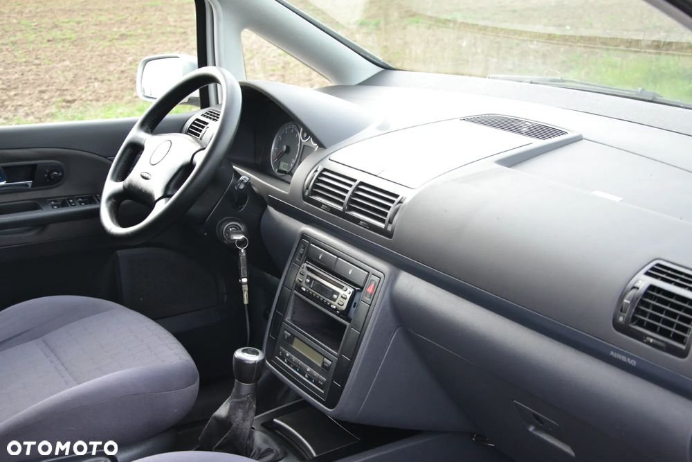 Seat Alhambra 2.0i Comfort - 4