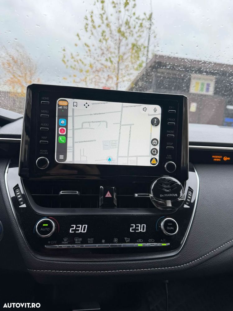 Toyota Corolla 1.8 Hybrid Comfort - 9