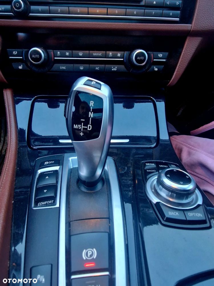 BMW Seria 5 520d - 8