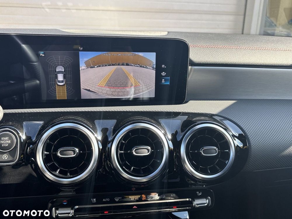 Mercedes-Benz CLA - 19