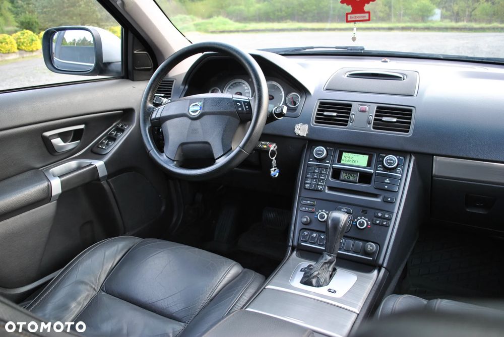 Volvo XC 90 D5 AWD Executive - 24