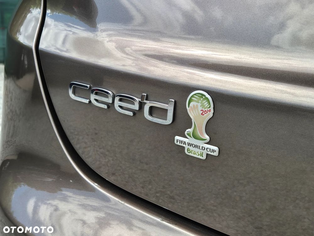 Kia Ceed 1.6 GDI Fifa World Cup Edition - 21