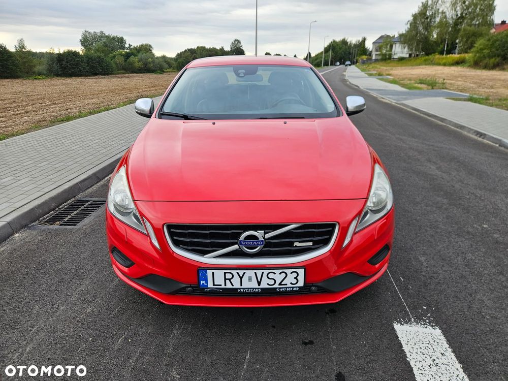 Volvo V60 D4 R-Design Kinetic - 3