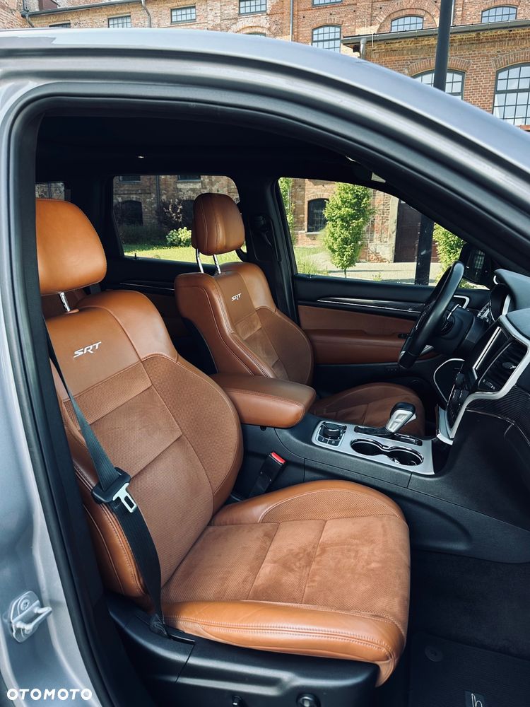 Jeep Grand Cherokee SRT Night - 8