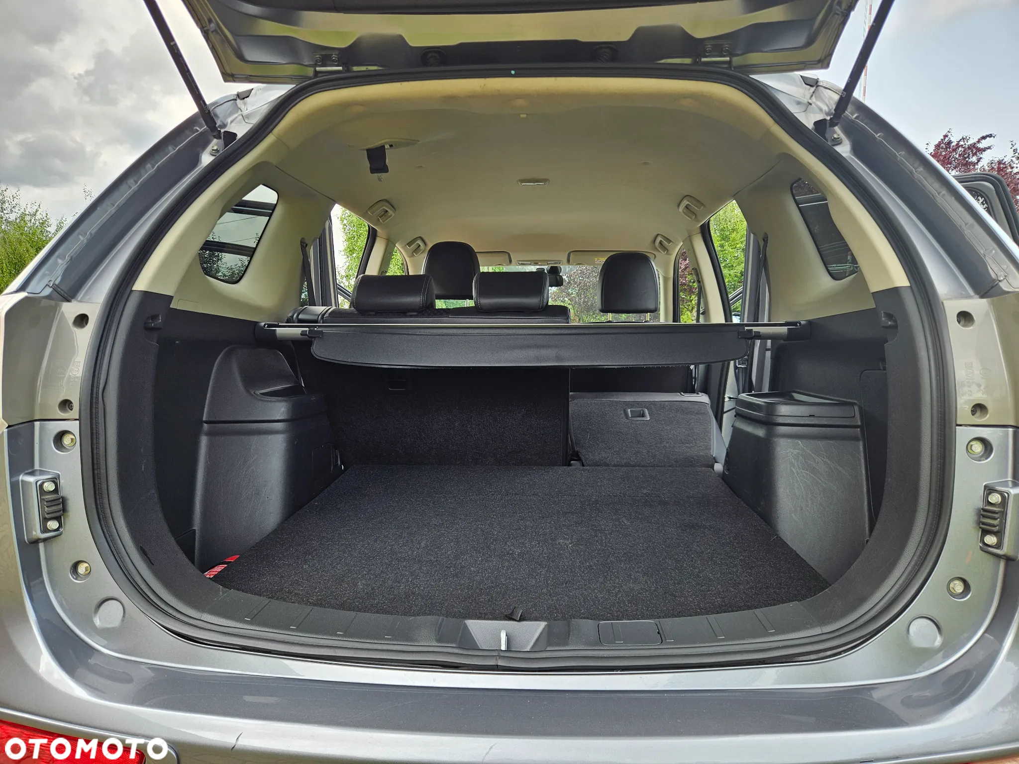 Mitsubishi Outlander 2.0 Intense CVT - 28