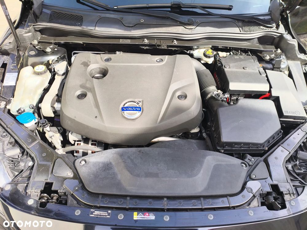 Volvo V40 D4 Summum - 14