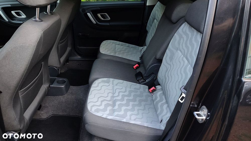 Skoda Roomster 1.4 16V Style PLUS EDITION - 12