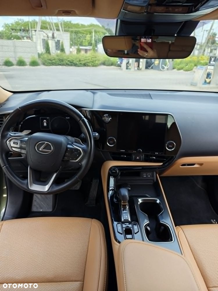 Lexus NX 350h Prestige 2WD - 13