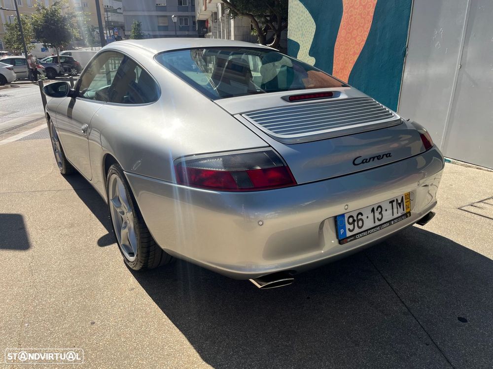 Porsche 911 (996) Carrera - 10