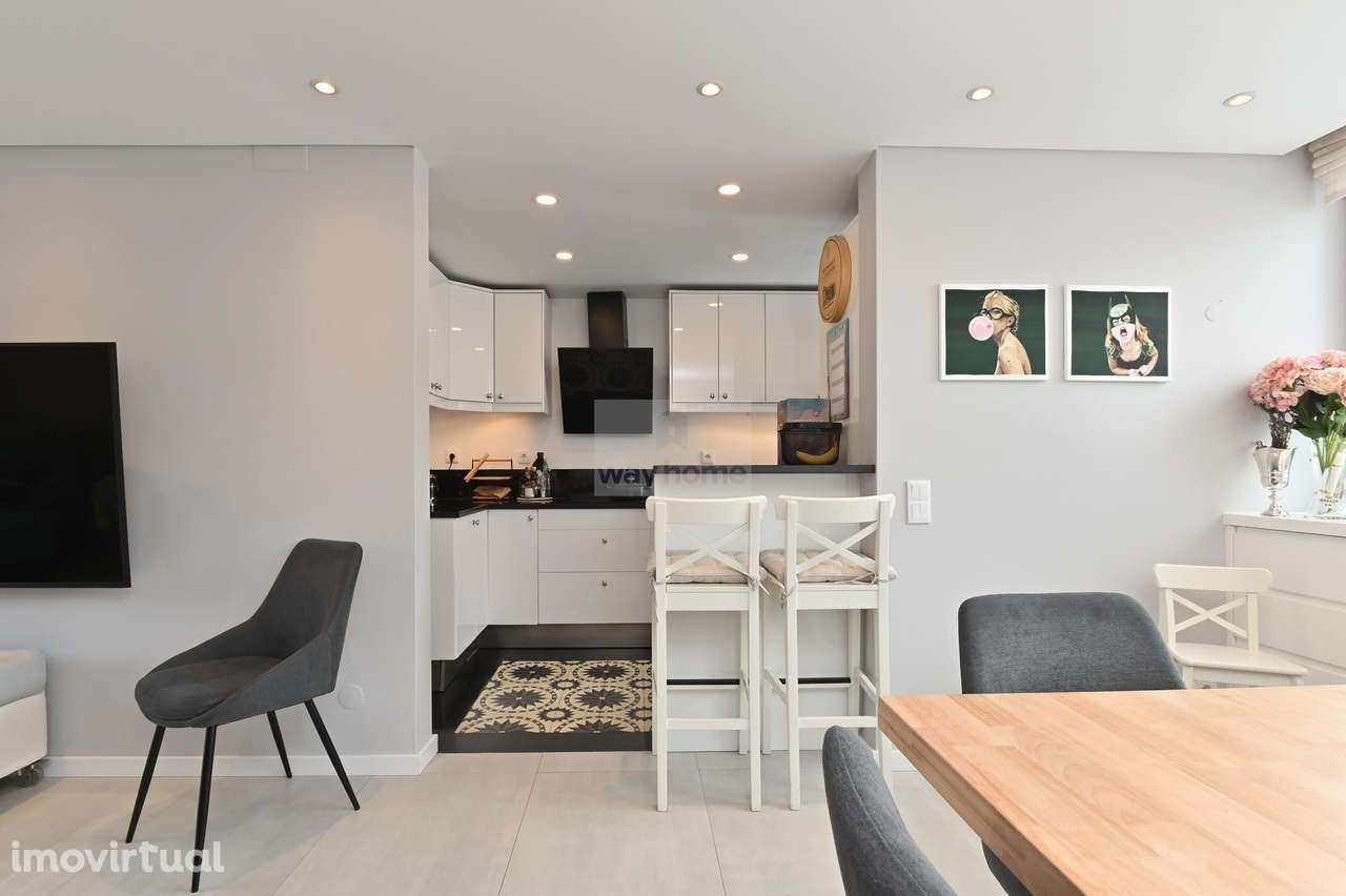 Moradia T3+1 | Sotão e Cave | Remodelada | Pátio Exterior | Amoreira | - Grande imagem: 4/41