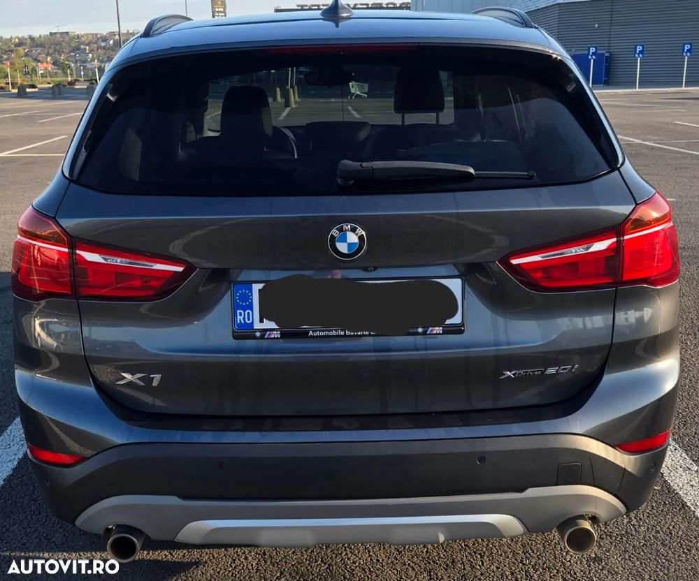BMW X1 xDrive20i AT xLine - 3