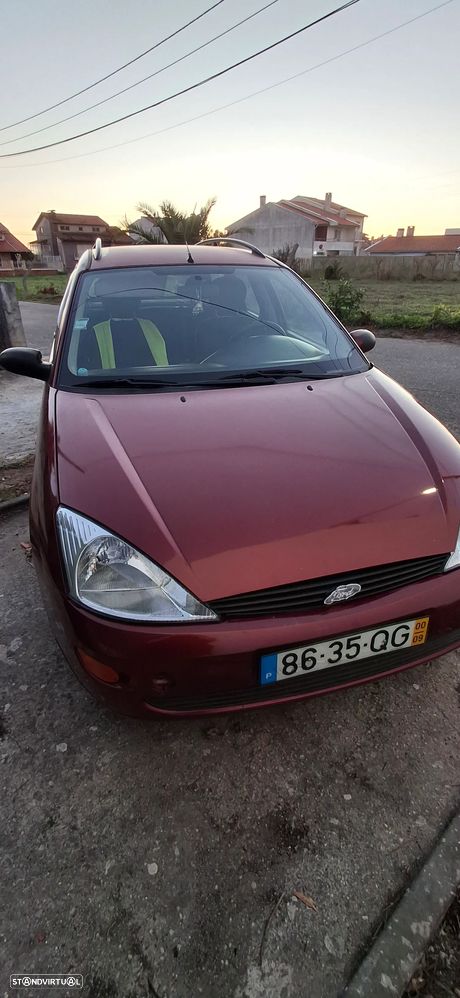 Ford Focus 1.8 TDdi Ambiente - 1