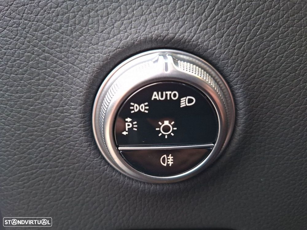 Mercedes-Benz GLC 300 e 4Matic - 22