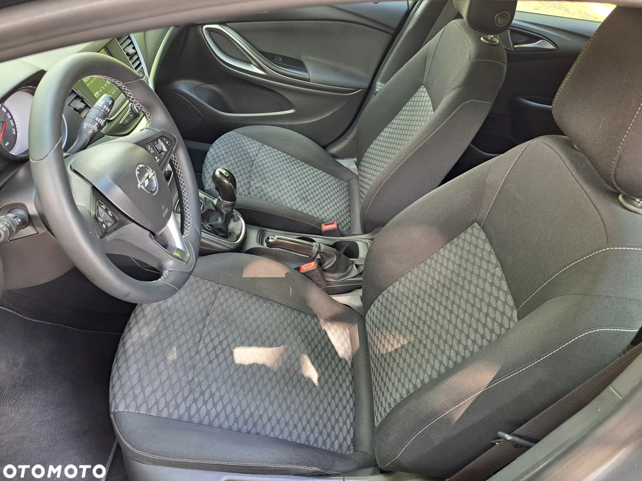 Opel Astra 1.6 D (CDTI) Start/Stop Innovation - 13