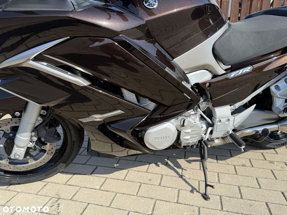 Yamaha FJR - 10