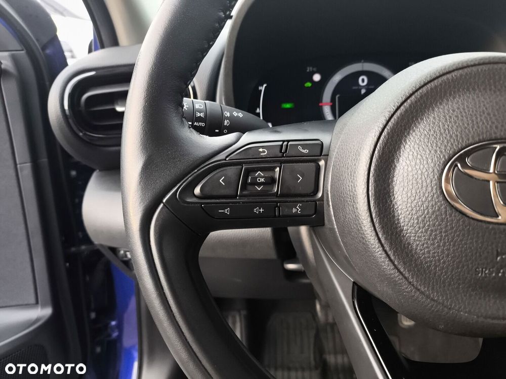 Toyota Yaris Hybrid 1.5 Style - 17