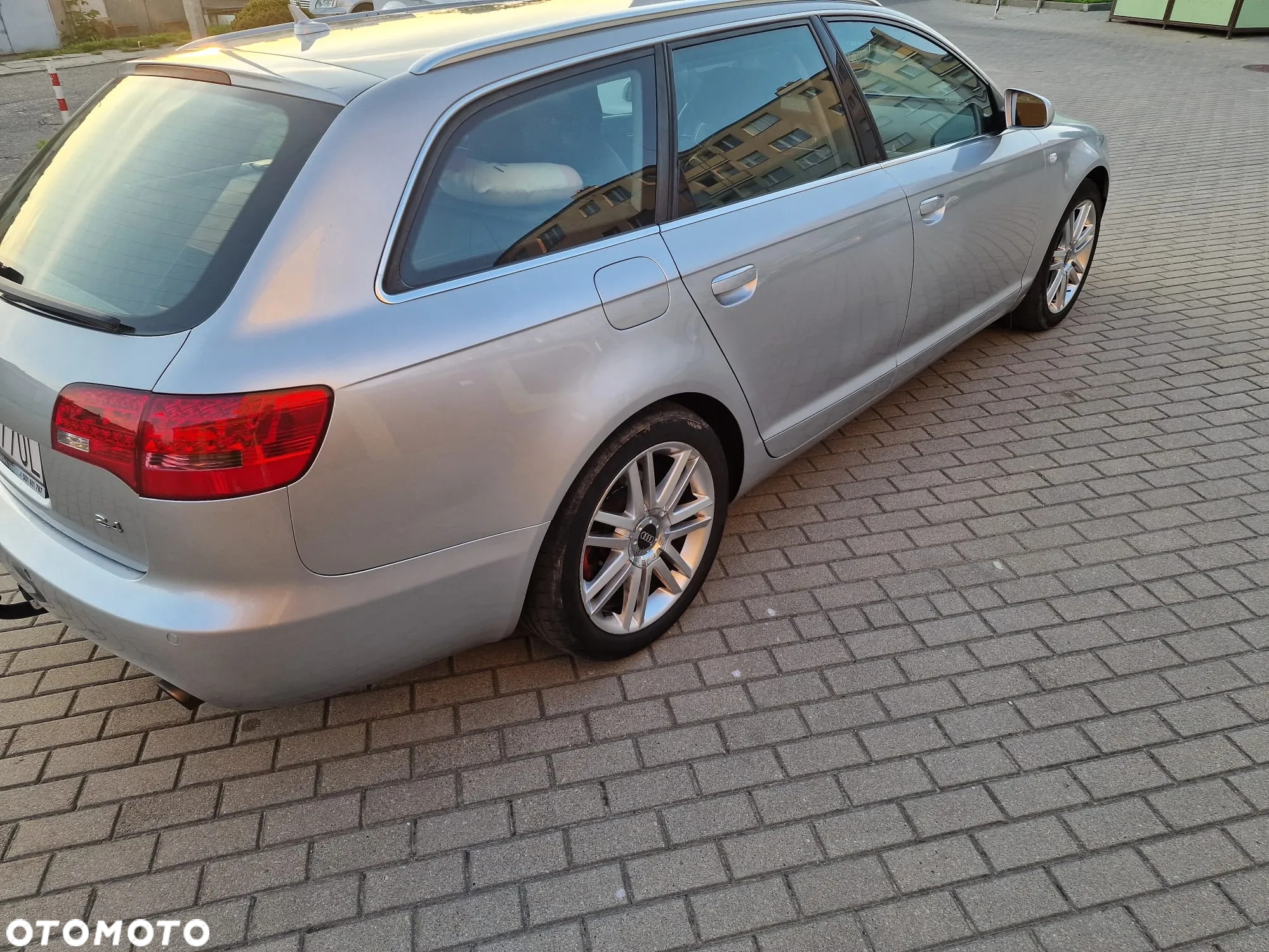 Audi A6 Avant 2.4 multitronic - 9