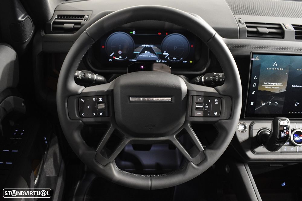 Land Rover Defender 2.0 P300e 110 AWD X-Dynamic SE - 14