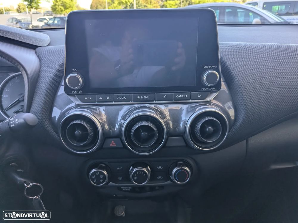 Nissan Juke 1.0 DIG-T N-Connecta - 10