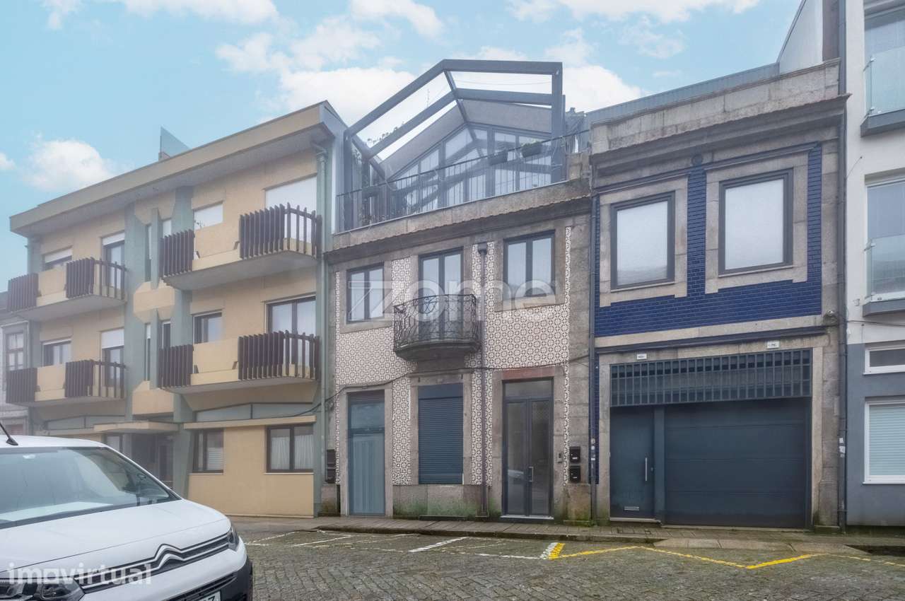 Moradia renovada com 2 estúdios independentes - R. Bonjardim, Porto - Grande imagem: 2/20