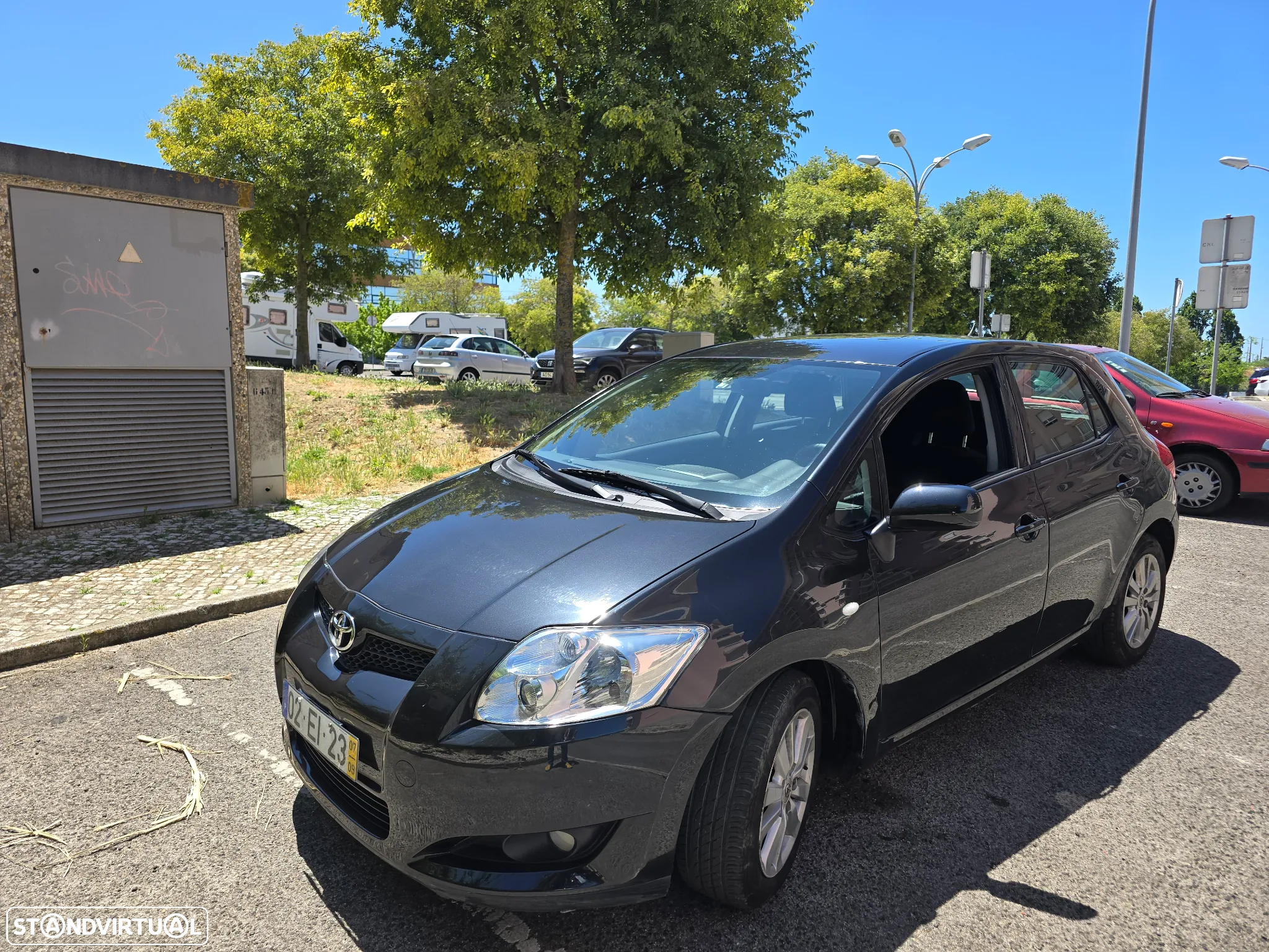 Toyota Auris 1.4 D-4D Gold Edition - 2