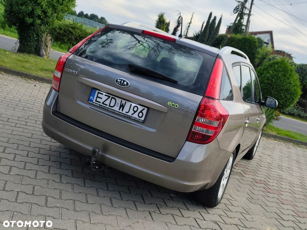 Kia Ceed 1.6 CRDi ISG Spirit - 14
